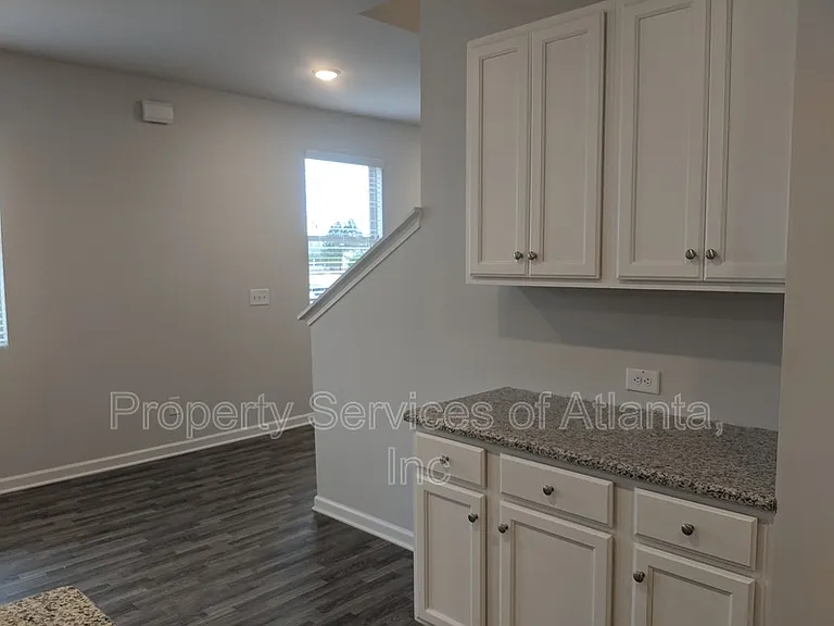 7594 Rudder Cir — Photo 5