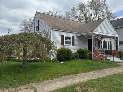 328 Locust St, Coshocton, OH, 43812