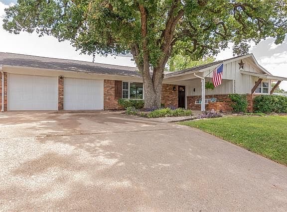 3rd image of 1220 Karla Dr