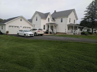 2736 Center Rd, Moriah, NY 12960