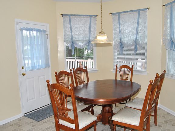 3rd image of 3 Muirwood Ct