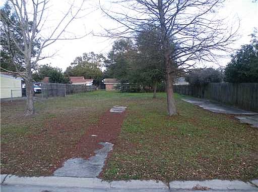 2nd image of 490 Northeast Ave