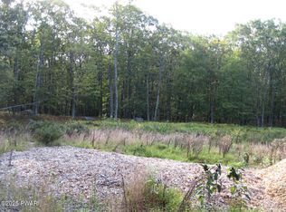 12C Ridge Crest Dr, Lakeville, PA 18438