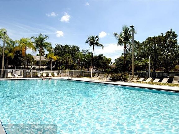 4th image of 7870 Dixie Beach Cir #171
