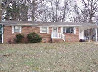 930 Flicker Dr, Dyersburg, TN 38024