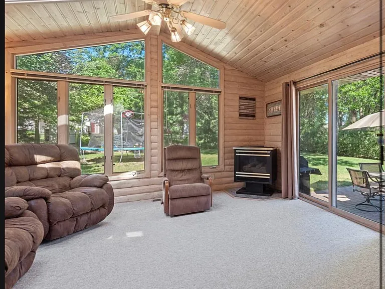 10216 Washburn Cir S — Photo 6