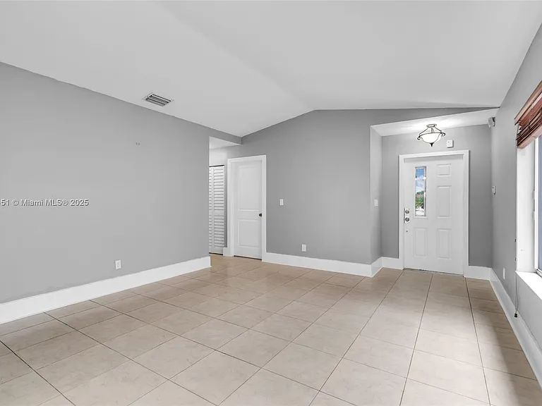 17493 SW 142nd Pl #1 — Photo 10