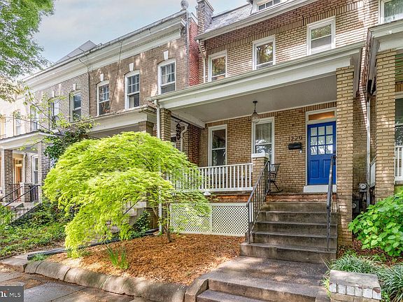 2nd image of 1220 Orren St NE