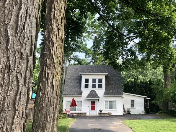 (undisclosed Address), Royal Oak, MI 48073