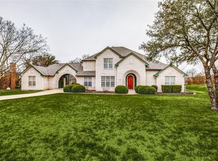 933 Valley View Ave, Red Oak, TX 75154