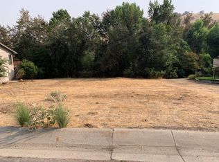 0 Country Club Dr, Porterville, CA 93257
