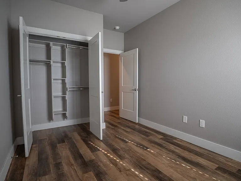 1703 Booker Cir — Photo 13