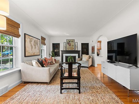 5th image of 8009 Teasdale Ave