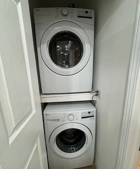 5618 N Artesian Ave #1 — Photo 9