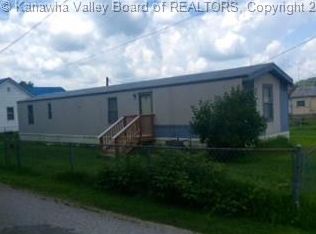 8104 Bridge Ave, Hamlin, WV 25523
