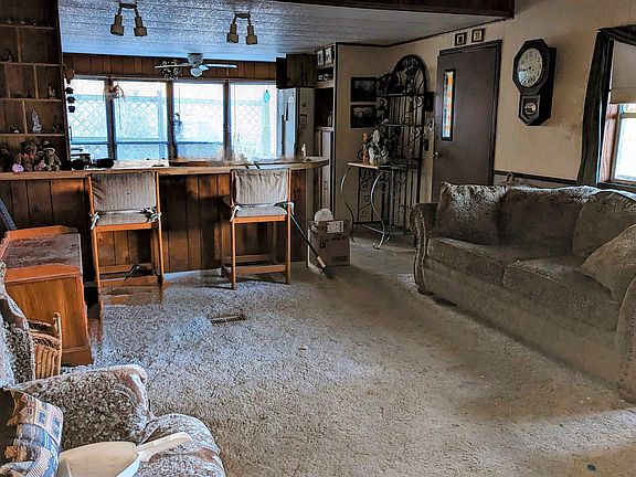 4th image of 118 Mimosa Estates Cir