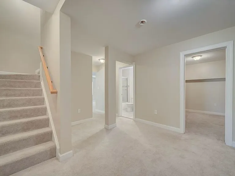 18413 Cedar Dr — Photo 2