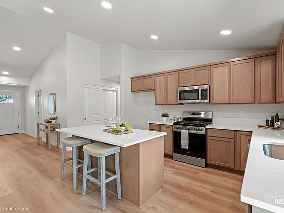 2nd image of 419 Acadia Street Block #4-lot 2