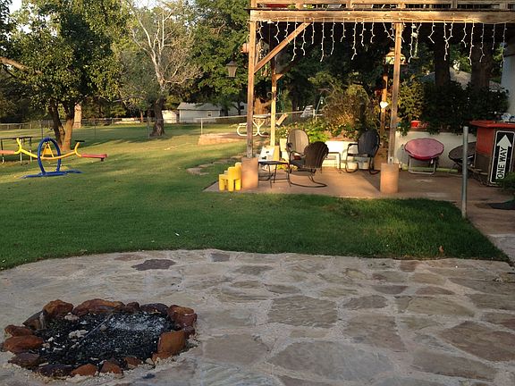 BACKYARD PATIO AND FIRE PIT