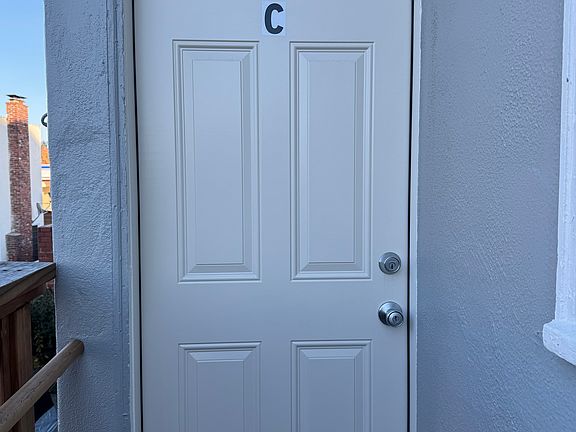 2nd image of 428 26th St APT C