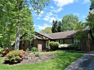 4014 Ridgedale Dr, Greensboro, NC 27455