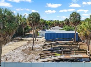 102 Trouve Ln, Ruskin, FL 33570