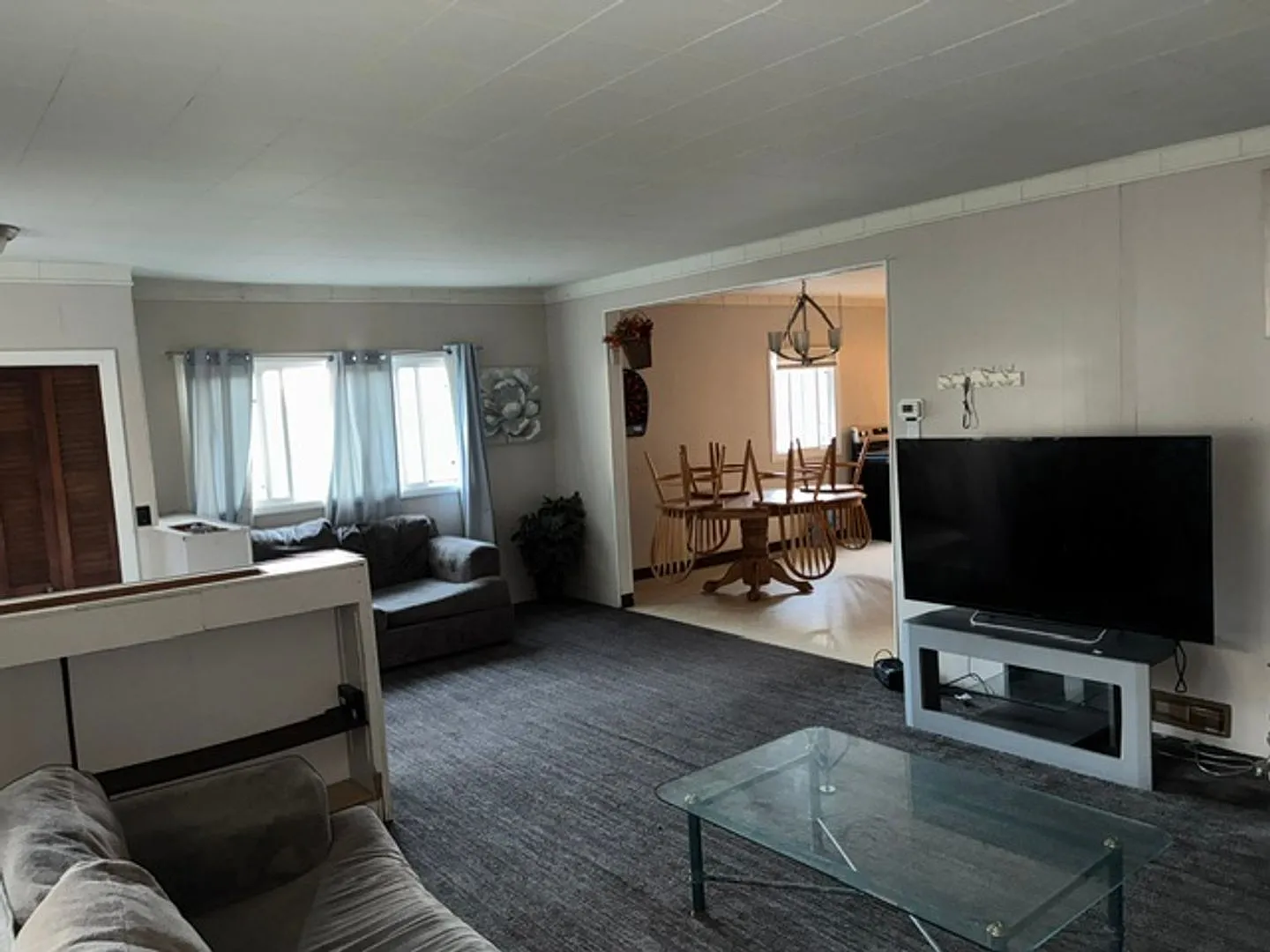3 bed 2 bath — Photo 4