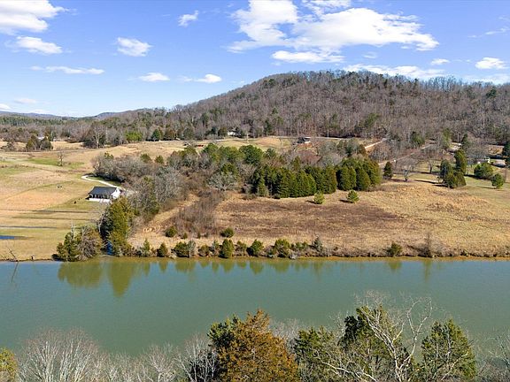 4th image of 331 Blackburn Ln