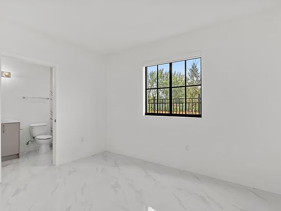 3rd image of 2385 E 4th Ave #305