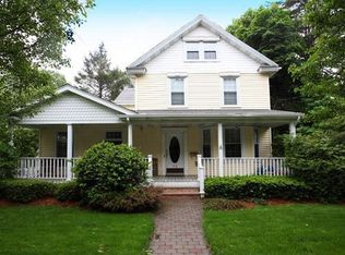 94 Hillside Ave, Cresskill, NJ 07626