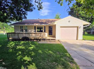 1014 Crest Dr, Creston, IA 50801