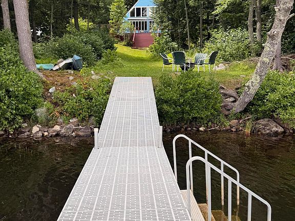 3rd image of 215 Payson Path