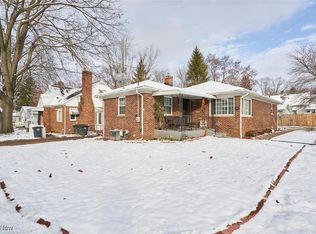 395 Massillon Rd, Akron, OH 44312