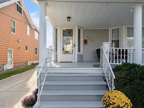 2nd image of 1616 Orchard Grove Ave