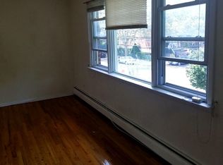 2571 146th St #2, Flushing, NY 11354