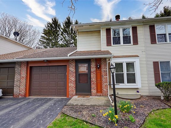3rd image of 101 Branchwood Ln