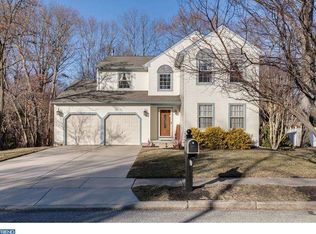 12 Westwood Dr, Mantua, NJ 08051