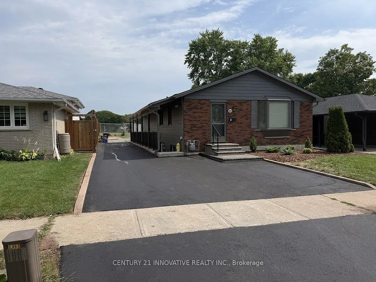 4 bed, $4,000 — Photo 1