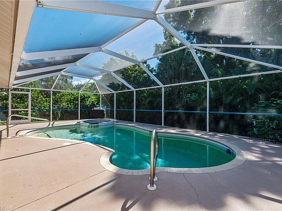 5th image of 13730 Willow Bridge Dr