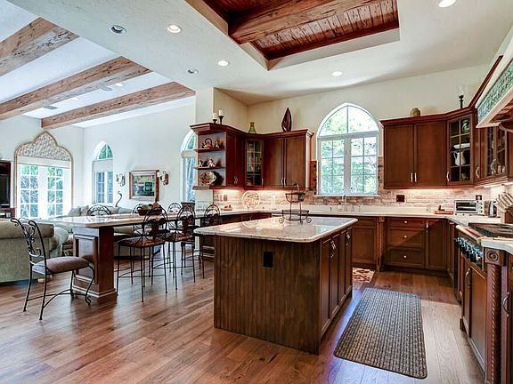 5th image of 1054 Melaleuca Rd