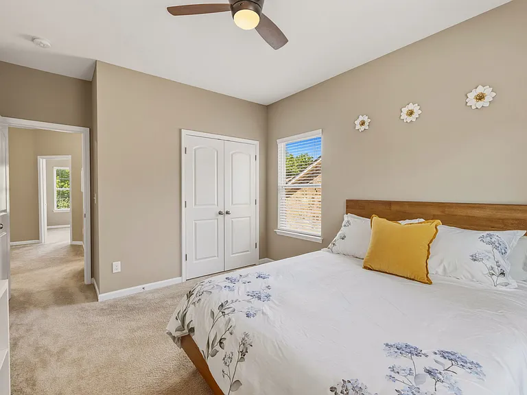 167 Alexandria Dr — Photo 39