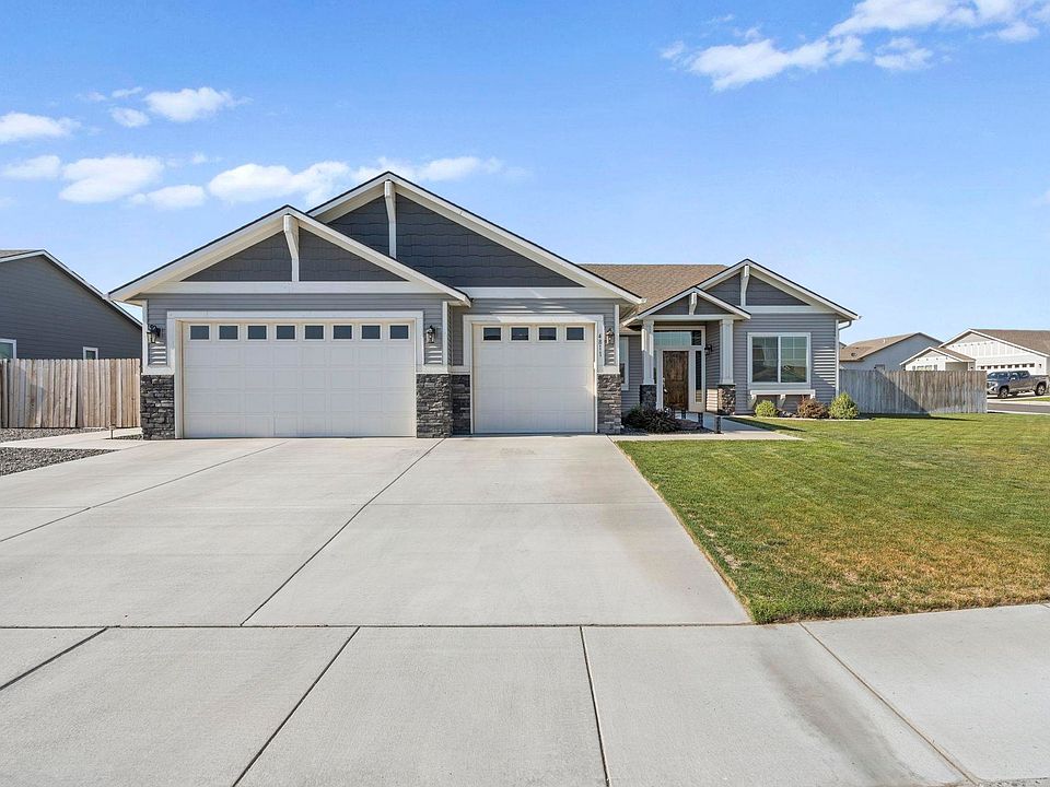 1st image of 4811 Perga Dr