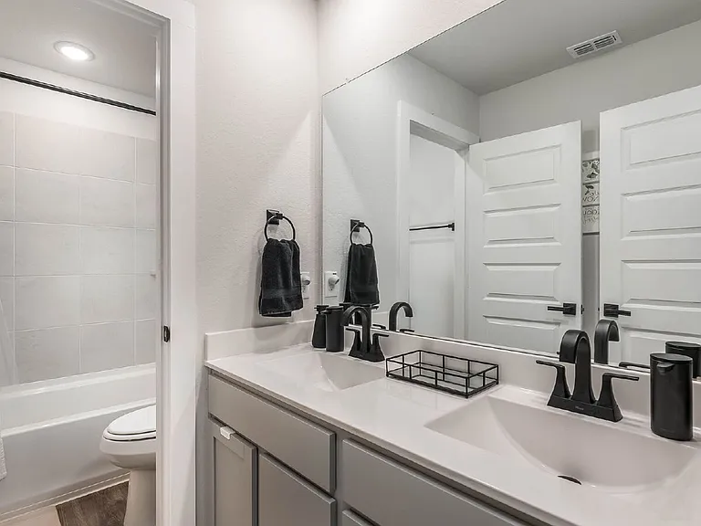 4015 Spirit Star Dr — Photo 12