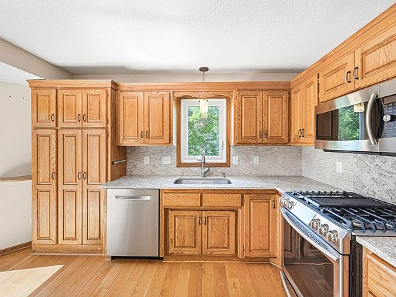 3rd image of 3854 123rd Ave NW