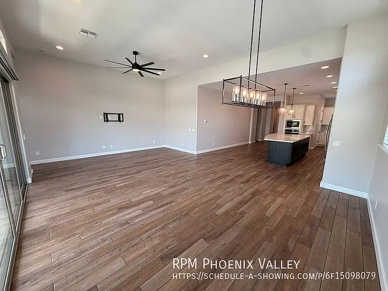 1926 W Holden Dr — Photo 15