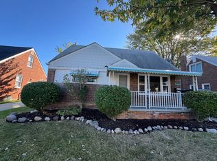 25084 Waldorf St, Roseville, MI 48066