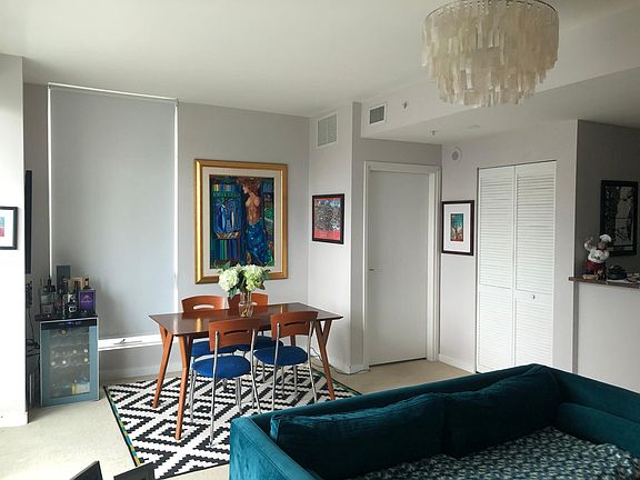 4th image of 300 S Biscayne Blvd APT 1402