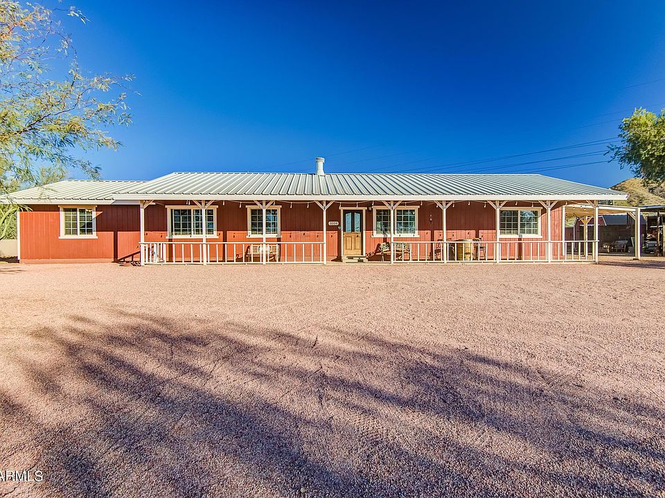 1st image of 1004 E Desert Hills Dr