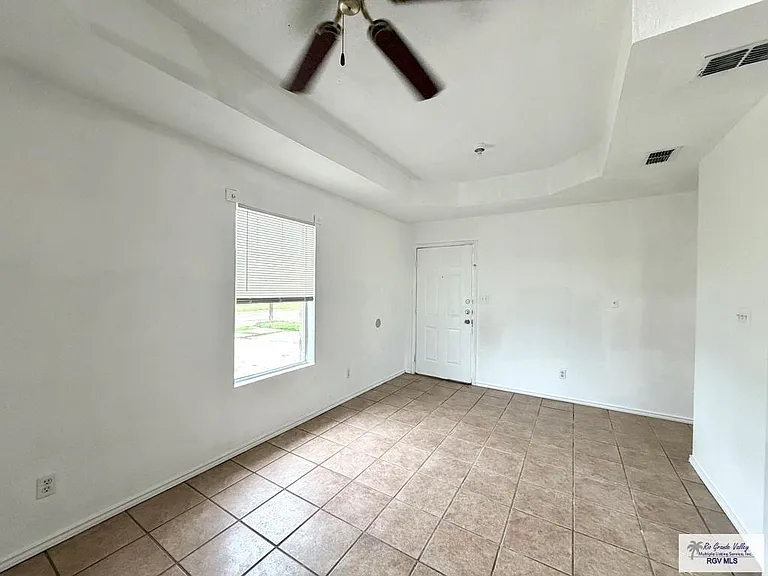 226 Camelia St #A — Photo 3