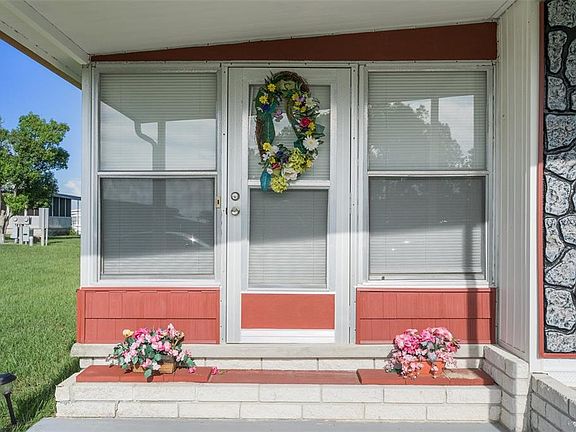 5th image of 8441 Fleetway Ave